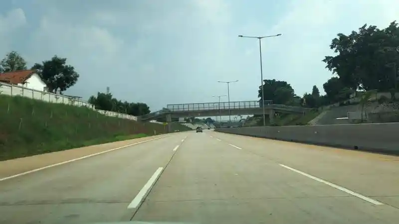 Foto - Ruas Tol Kunciran-Serpong Mempersingkat Waktu?