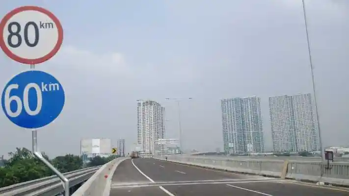 Berita - Pengamat: Jalan Tol Baru Kurangi Kemacetan Saat Nataru 2019