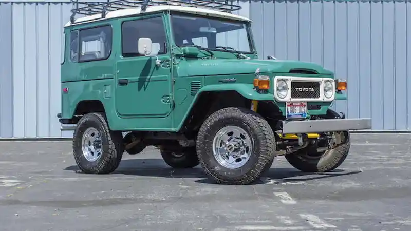 Berita - Tertarik Dengan Land Cruiser FJ40 Yang Dijual Tom Hanks?