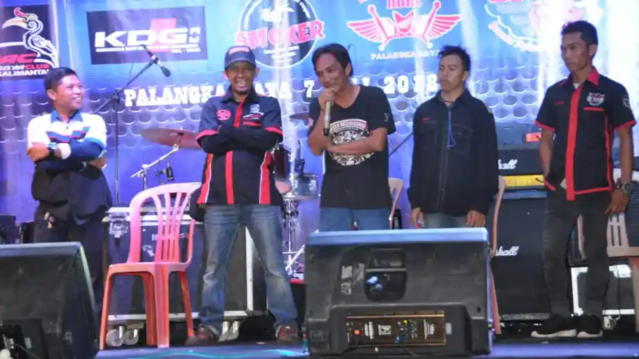Foto - Komunitas Toyota Agya Kalimantan Tengah Rayakan Hari Jadi Pertama
