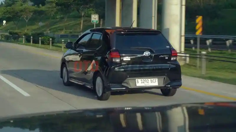 Foto - Digeber Jakarta-Semarang, Segini Konsumsi BBM Toyota Agya