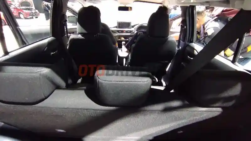 Foto - Melihat Interior All New Toyota Agya, Lebih Nyaman dan Luas