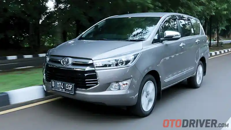 Foto - Wuling Akan Saingi Toyota Kijang Innova Dengan "Senjata" ini?