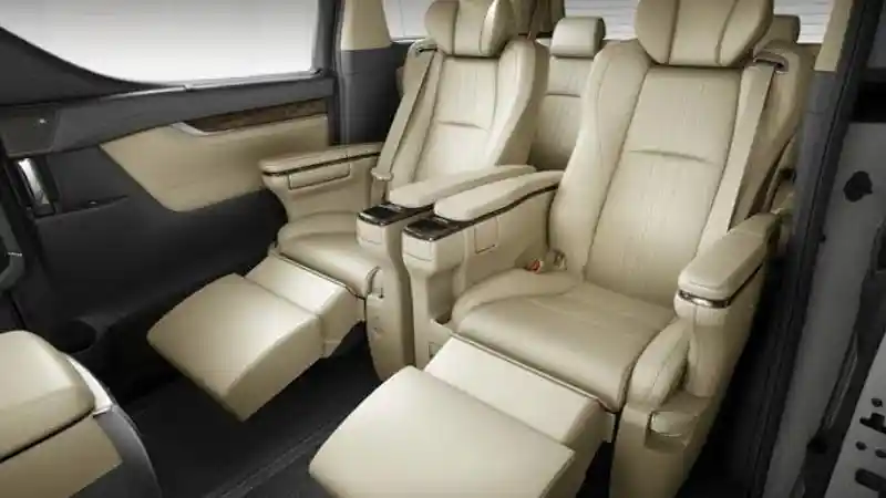 Foto - Toyota Alphard Baru Masuk Indonesia Akhir Tahun, Simak Bocorannya