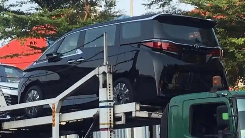 Foto - Toyota All New Alphard Bakal Segera Hadir Di Indonesia?