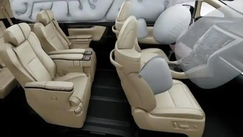 Foto - Toyota Alphard Baru Masuk Indonesia Akhir Tahun, Simak Bocorannya