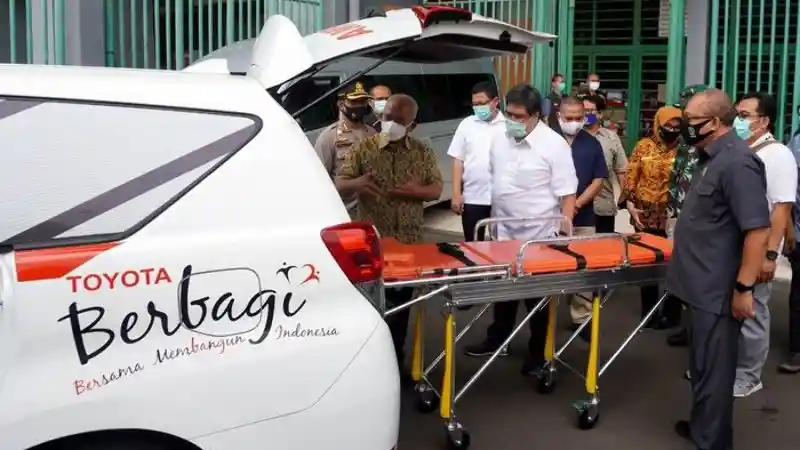 Berita - Toyota Innova Ambulance Terbaru Langsung Dikirim ke Bekasi