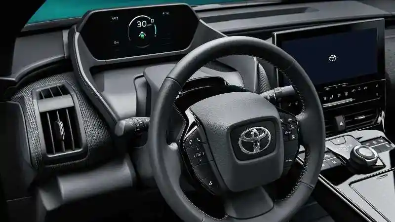 Foto - Mobil Listrik Keren Dari Toyota Ini Meluncur 12 Mei 2022