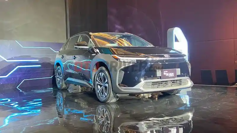 Berita - Toyota bZ4X Bisa Dicicil Dengan Bunga 0% di IIMS 2024, Berikut Skema Kreditnya