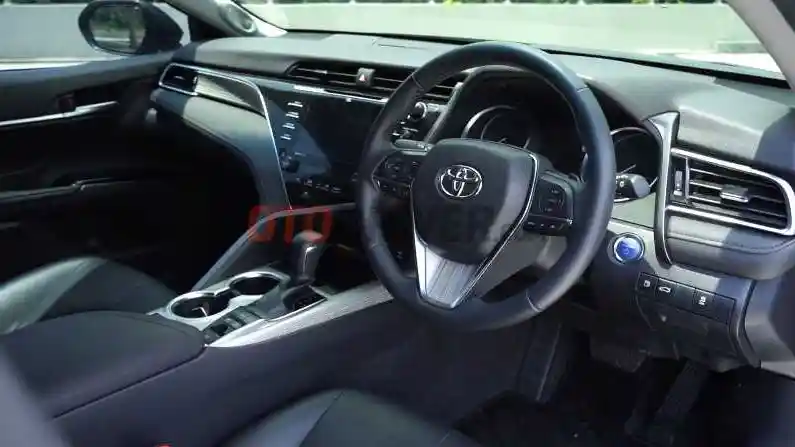 Foto - First Drive: Toyota All New Camry Hybrid 2019