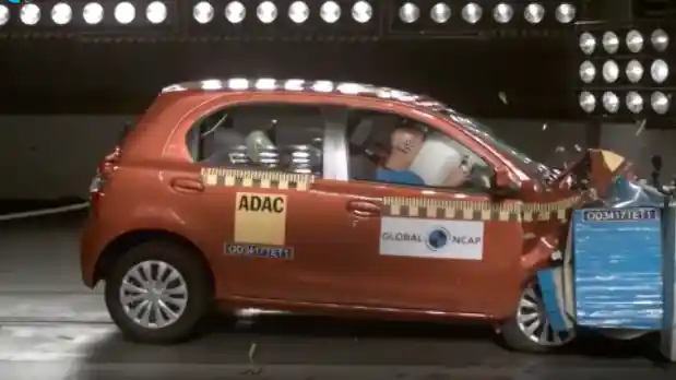 Foto - VIDEO: Crash Test Toyota Etios Liva (Global NCAP)