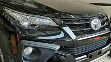 Foto - SPY SHOT: Toyota Fortuner TRD Sportivo 2017, Pakai Cakram Belakang (12 Foto)