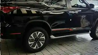 Foto - SPY SHOT: Toyota Fortuner TRD Sportivo 2017, Pakai Cakram Belakang (12 Foto)