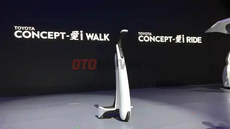 Foto - GIIAS 2018: Tak Ada Mobil Baru, Toyota Pamer Berbagai Mobil Masa Depan