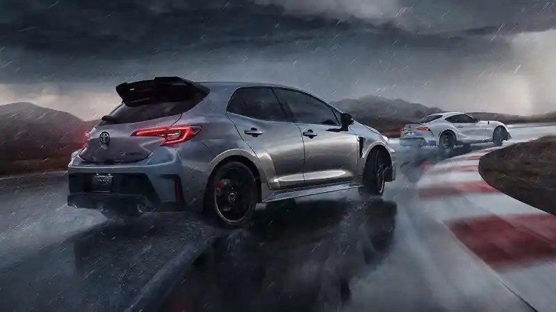 Berita - Toyota Merilis GR Corolla, Lebih Bertenaga Ketimbang GR Yaris