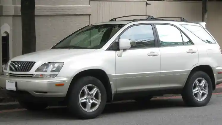 Foto - Kilas Sejarah Toyota Harrier