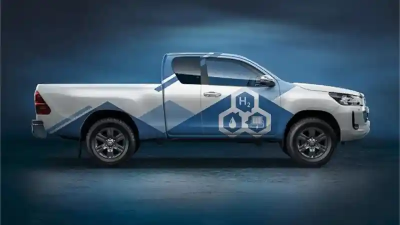 Foto - Toyota Kembangkan Hilux Bertenaga Hidrogen
