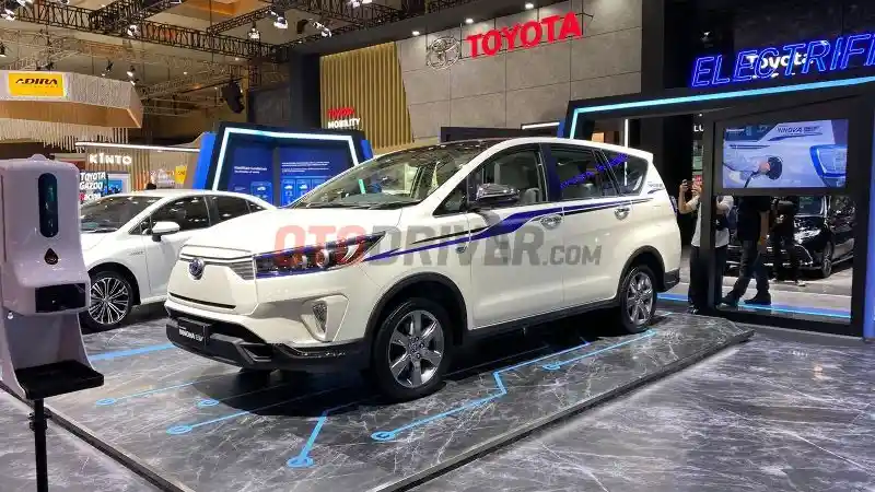 Berita - Toyota Kijang Innova EV Concept Resmi Melantai Di IIMS 2022 (8 FOTO)