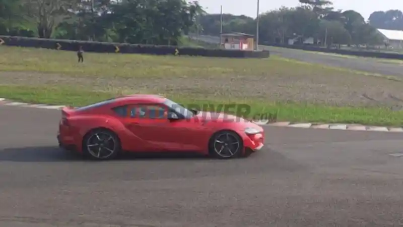 Foto - Pembeli GR Supra Seharga RP 2 M Juga Ada yang Kredit 