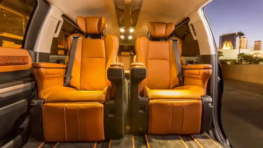 Foto - Inilah Toyota Tundra Terpanjang Di Dunia 