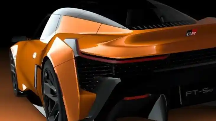 Foto - FT-3e dan FT-Se Dua Dari Empat Mobil Listrik Toyota yang Diperkenalkan di Japan Mobility Show 