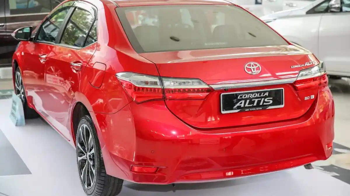 Foto - Toyota Corolla Altis Facelift Meluncur di Malaysia, Ini Harganya