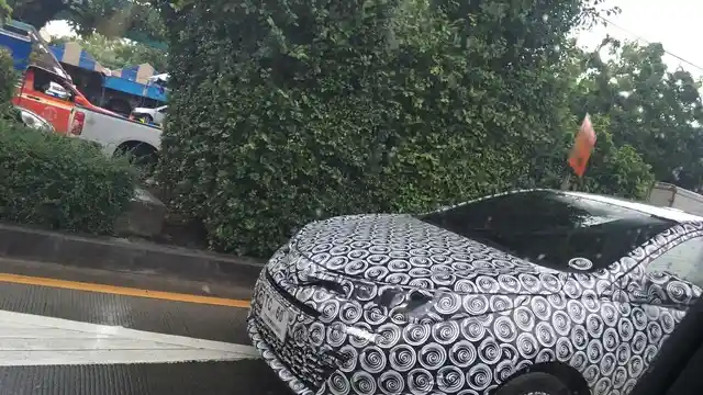 Foto - SPY SHOT: Toyota All New Yaris 2018 