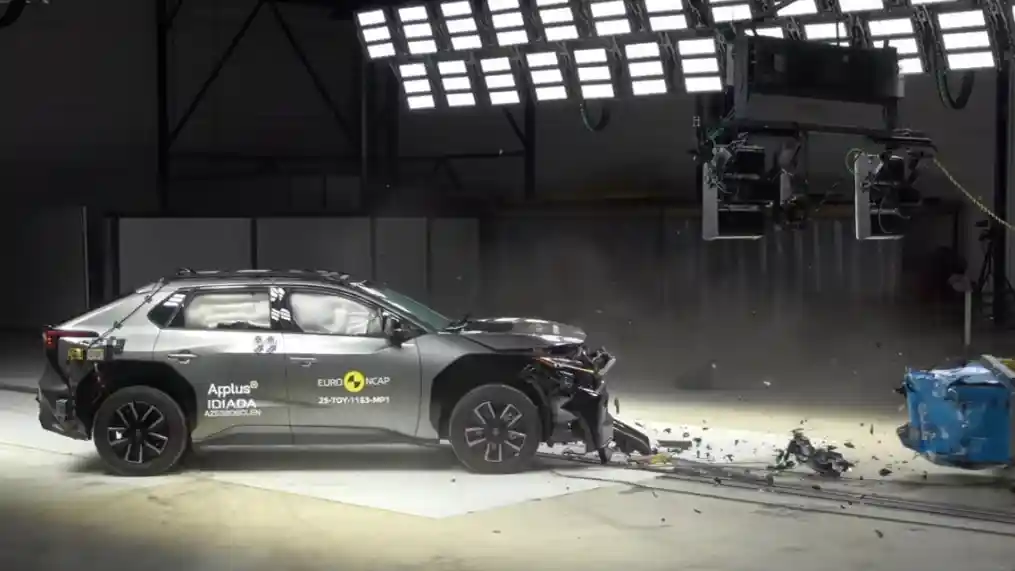 Crash Test - VIDEO: Crash Test Toyota bZ4X (Euro NCAP)