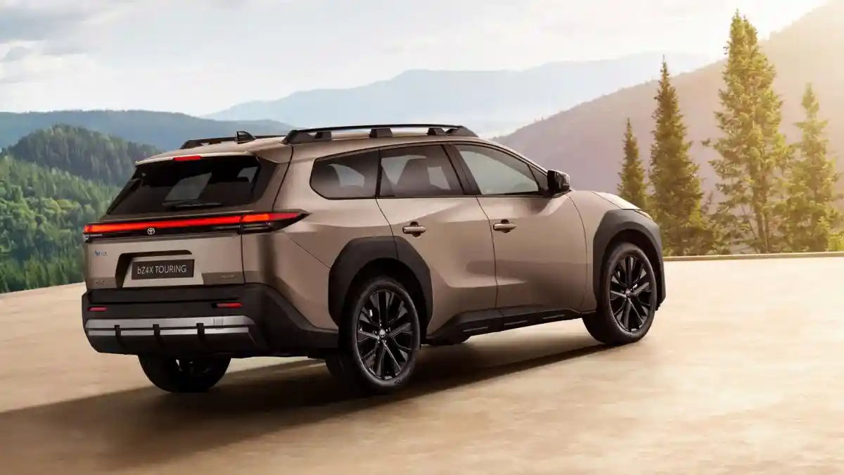Foto - Toyota bZ4X Touring Terpantau, Kandidat Nongol di GIIAS 2026