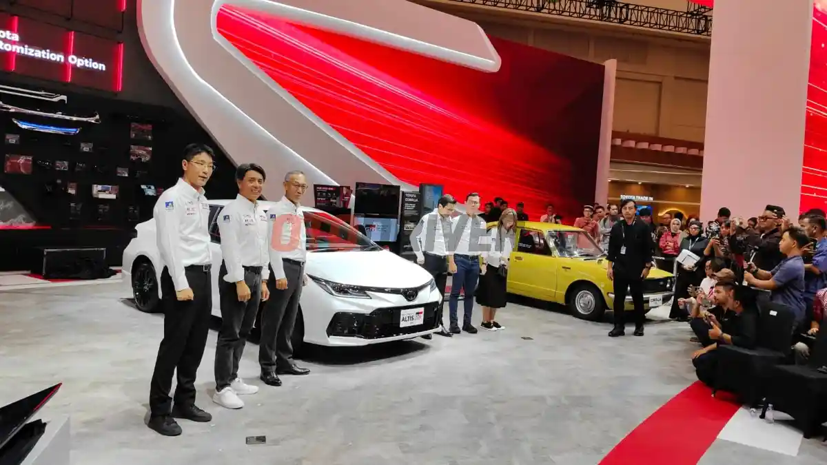 Berita - Toyota Corolla Altis HEV GR Sport Resmi Meluncur di GIIAS 2025, Harga Rp 644,9 Juta