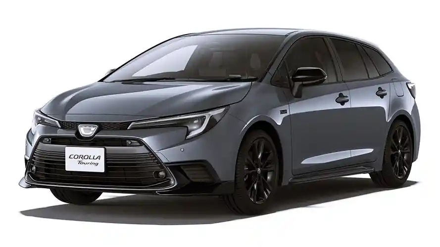 Foto - Edisi Khusus Toyota Corolla Untuk Ultah 60 Tahun
