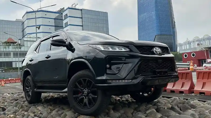 Foto - Inilah Skema Kredit 9 Varian Toyota Fortuner Facelift Dengan Tenor Hingga 5 Tahun