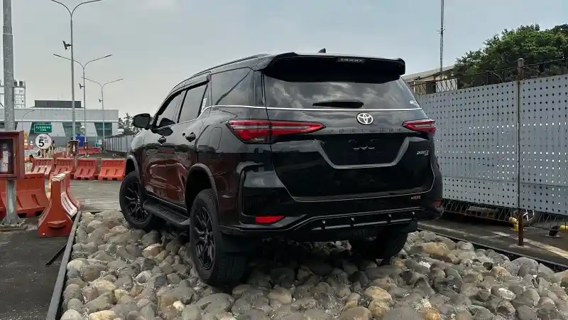 Foto - 5 Peningkatan Ini Bikin Toyota Fortuner Tetap Laris Manis