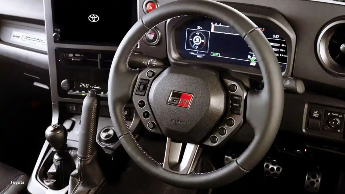 Foto - Toyota GR Yaris ‘Sebastien Ogier’, Varian Paling Sangar?