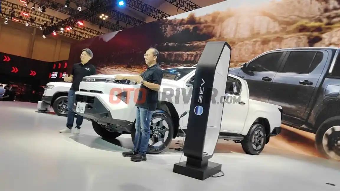 Berita - Toyota Hilux Masuk Generasi ke-9, Kini Hadir dalam Versi Listrik untuk Sektor Komersial