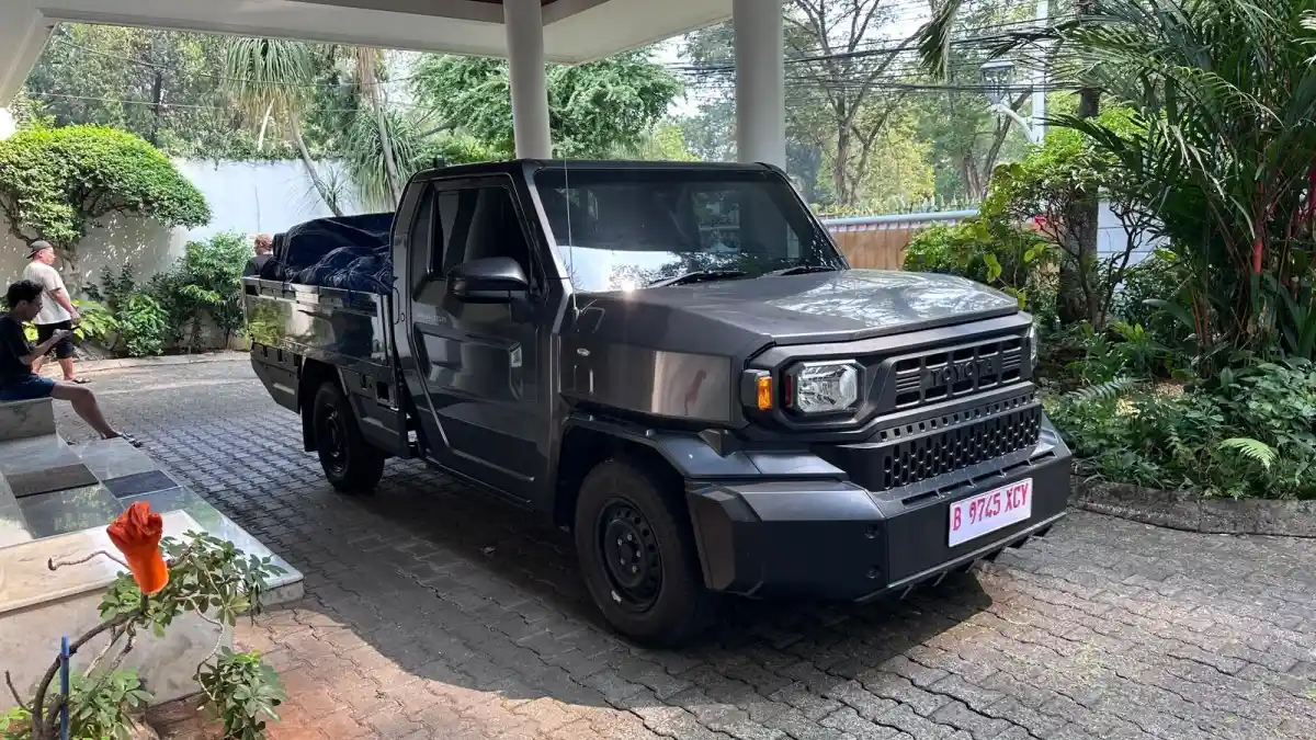 First Drive - FIRST DRIVE: Toyota Hilux Rangga Bermesin Bensin