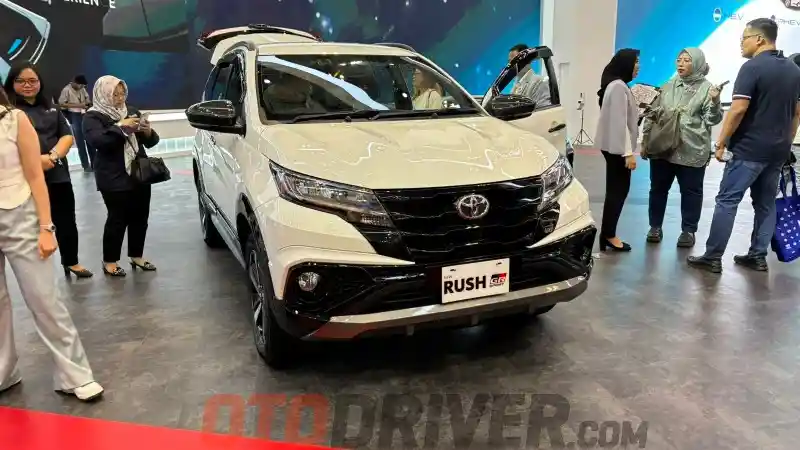 Foto - Toyota Diskon Rush Sampai Rp 25 Juta, Kini Harganya Mulai Rp 250 Jutaan