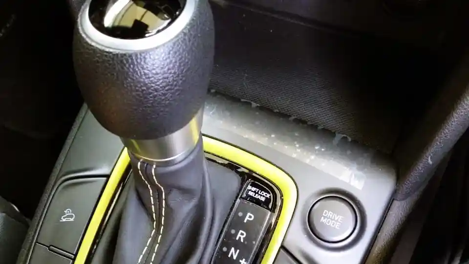 Foto - Perlu Nggak Sih Mengganti Oli Mobil Sehabis Dipakai Mudik? Ini Jawaban Dari Ahlinya