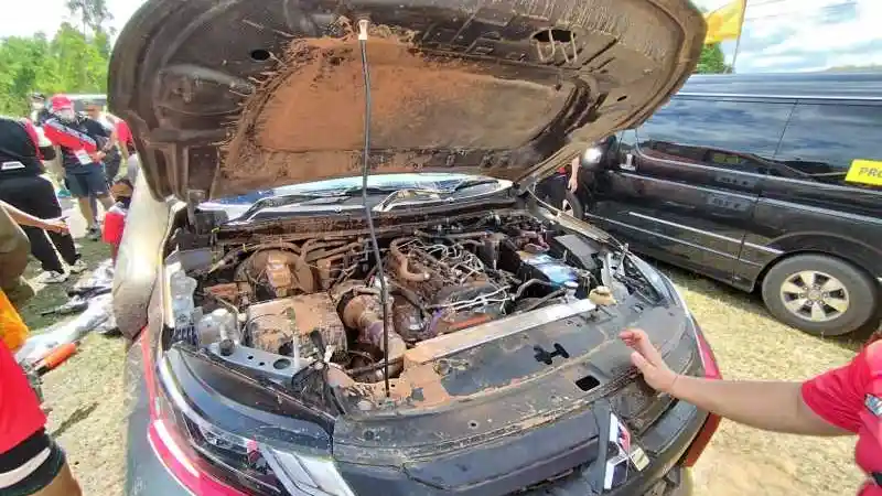 Foto - Intip Resep Kemenangan Mitsubishi Ralliart Triton AXCR 2022