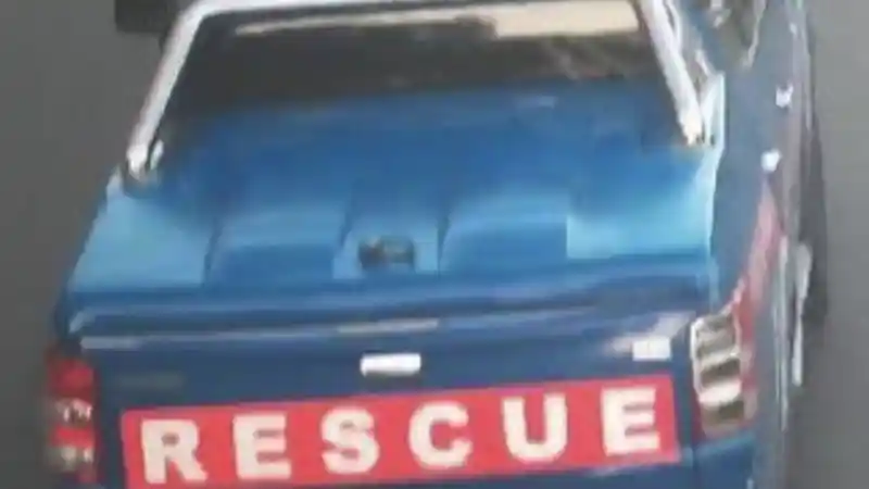 Berita - Melihat Spesifikasi Double Cabin Yang Viral Tabrak Pesepeda