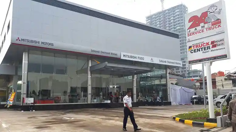 Berita - FUSO : Tambah Jaringan di Tangerang dengan Truck Center yang Buka 24 Jam