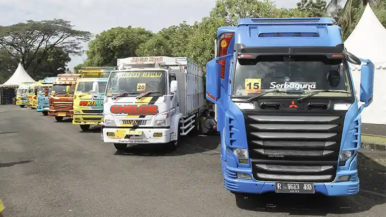 Foto - Sejuta Unit Colt Diesel : Modifikasi Meriah Mulai Yang Sederhana Hingga Bermodal Ratusan Juta