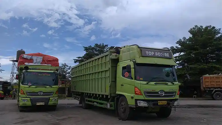 Berita - Jembatan Cisomang Rusak, Jam Operasi Truk di Ruas Tol dan Arteri Dibatasi Mulai 30 Desember 2016