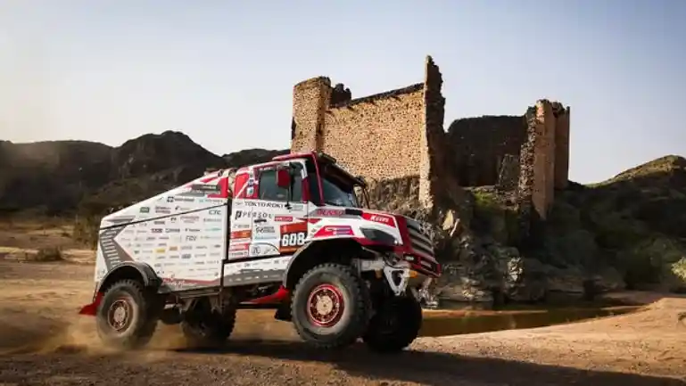 Foto - Kelas Truk Di Dakar Rally 2026 Bukan Sekadar Balapan