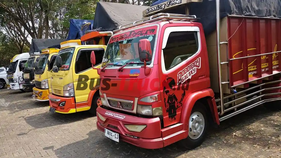 Foto - Karoseri Award Mitsubishi Fuso 2025: Percepat Standarisasi Mutu