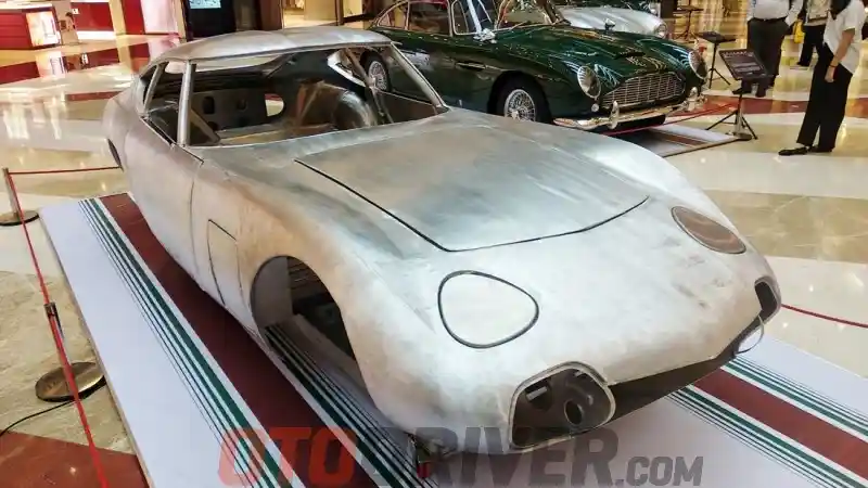 Foto - Tuksedo Studio Bali: Bisa Bangun Mobil ’80-an Asalkan…