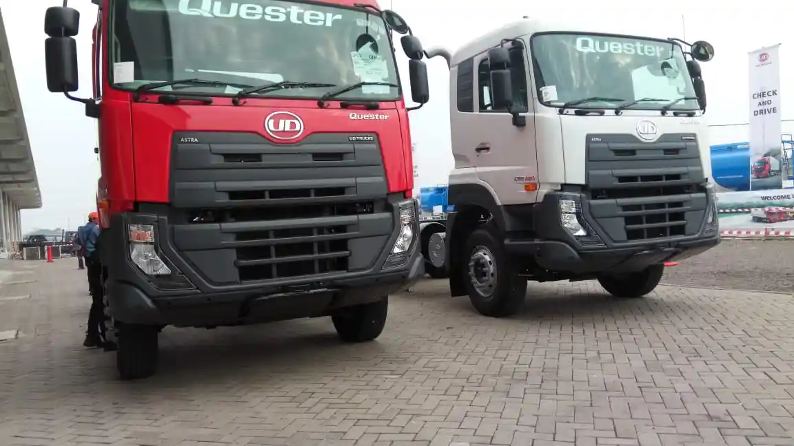 Foto - UD Trucks : Check and Drive di Palembang, Beri Masukan Spesial Bagi Perusahaan