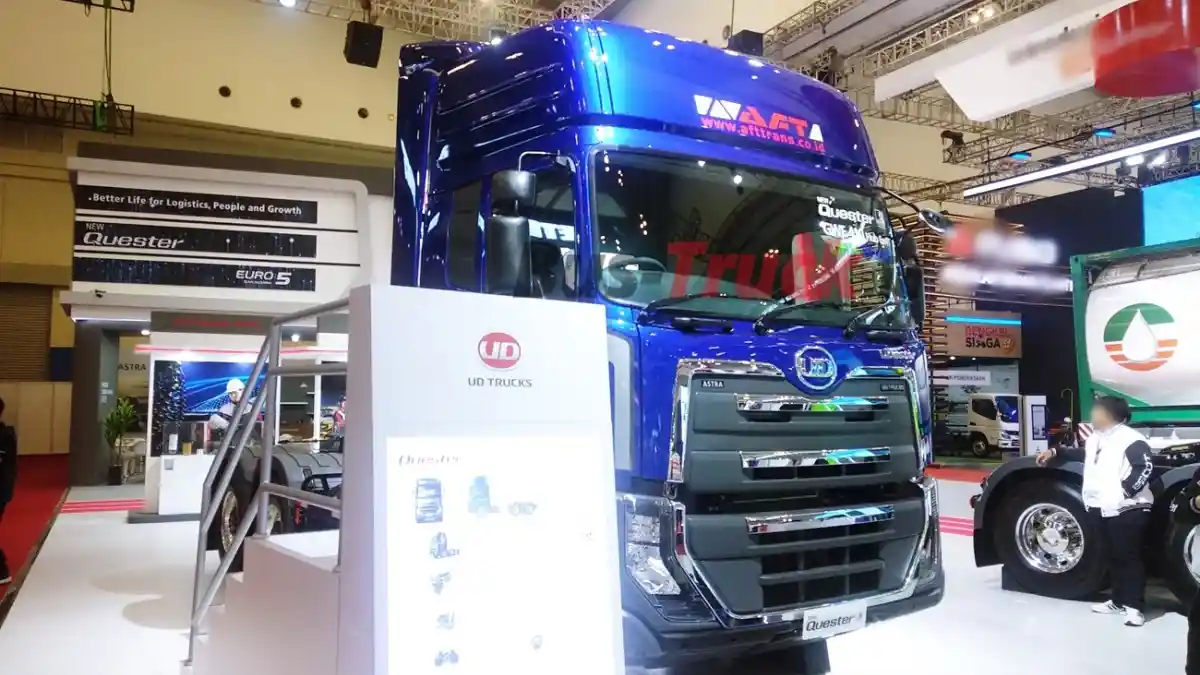 Foto - Memperingati Setengah Abad Di Indonesia, Astra UD Trucks Tambah Pelayanan Di Kalimantan