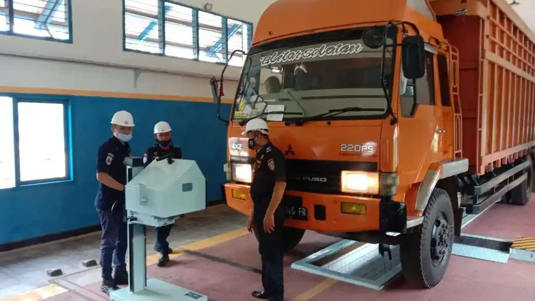 Berita - Dishub Kab.Bogor: Bikin Program Uji KIR Online Gratis