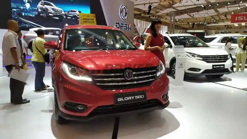 Foto - Daftar Harga Mobil Merek Cina (Februari 2020)